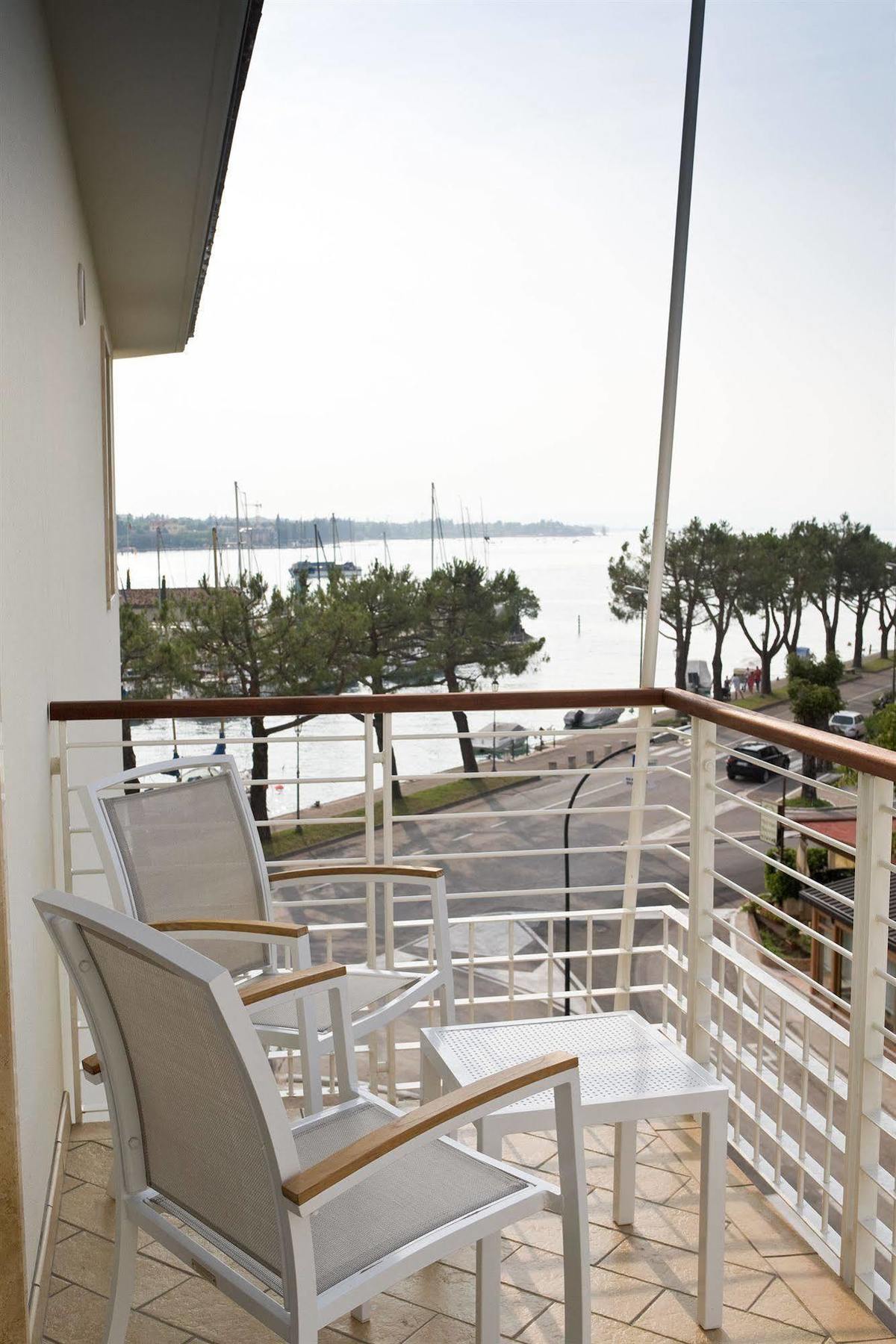 Hotel Acquadolce Peschiera del Garda Exterior foto