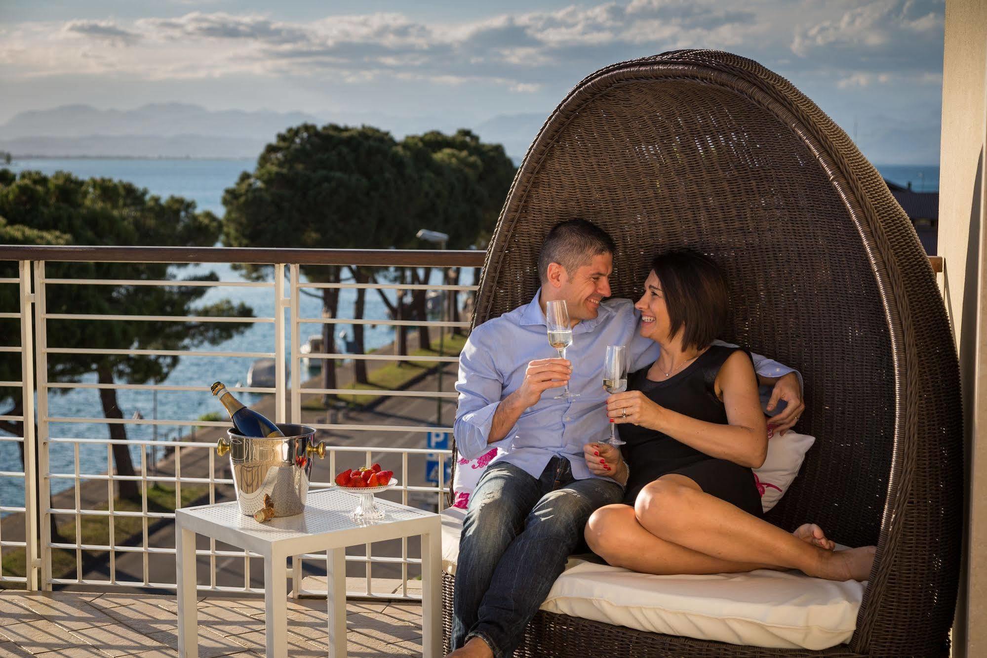 Hotel Acquadolce Peschiera del Garda Exterior foto